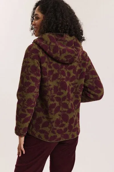 Tranquillo Tranquillo Teddy-Fleecejacke Alinaa mit recyceltem Polyester - burgundy botanics – Produktbild 5 von 6