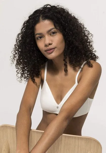 hessnatur hessnatur Triangel BH bügellos COTTON FEEL aus Bio-Baumwolle, Naturweiss, – Produktbild 3 von 6