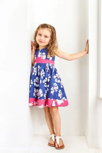 Global Mamas Global Mamas Bio Twirl Kleid - Tropics - Blau – Produktbild 4 von 4