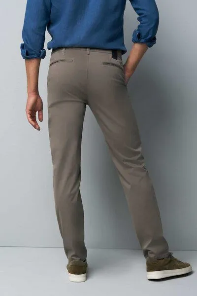 M 5 BY MEYER M 5 BY MEYER Ultraleichte Sommer Baumwollchino, Braun (taupe), – Produktbild 3 von 4