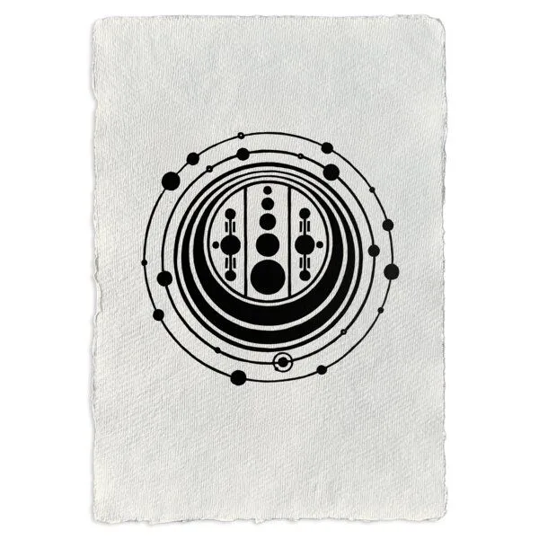 Veskor Cassiopeia Veskor Cassiopeia ORBIT Kornkreis Linoldruck | 21 x 29,7 cm (A4) | Schwarz auf Naturweiß – Produktbild 1 von 4