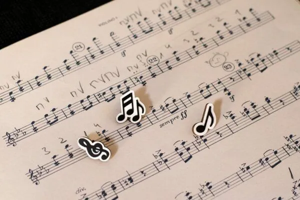 BeWooden BeWooden Holzbrosche Treble Clef – Produktbild 2 von 4