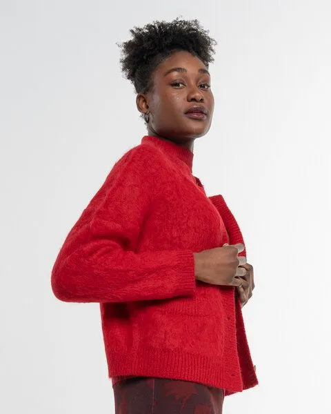 Alma & Lovis Alma & Lovis Kuschelige Wohlfühljacke aus gebrushtem Alpakastrick | Brushed Jacket, Poppy red (rot), – Produktbild 3 von 4