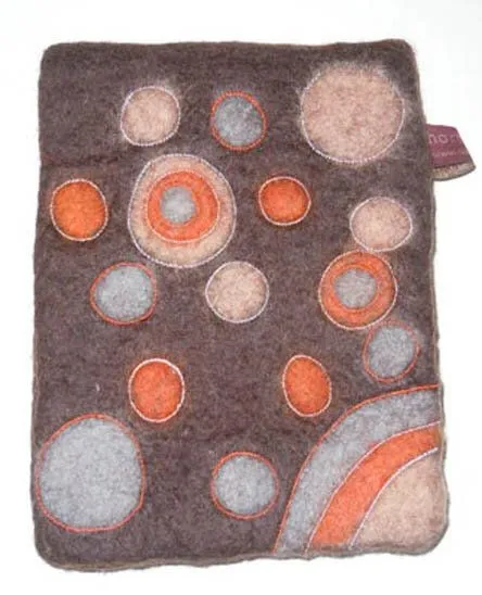 short'n'pietz short'n'pietz Tablet - Tasche aus 100% Schafswolle, Braun, – Produktbild 1 von 2