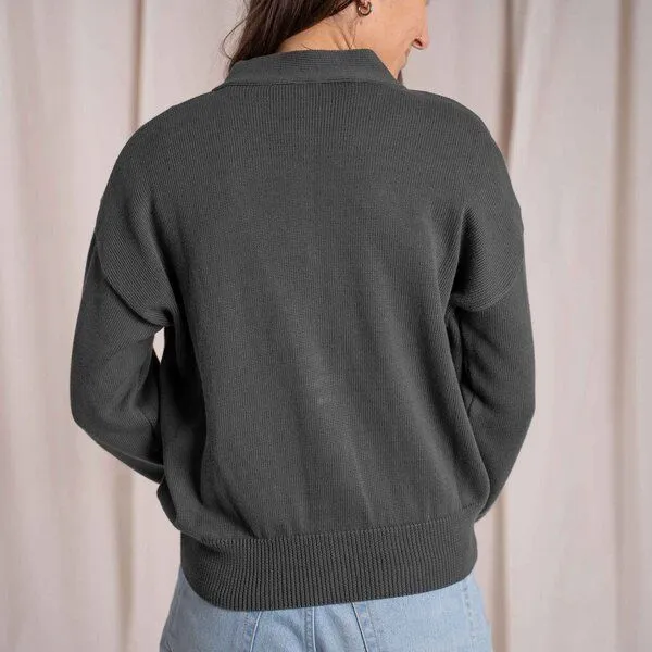 Vresh Clothing Vresh Clothing Vreia, Kurze Strickjacke aus Biobaumwolle, Tannengrün, – Produktbild 3 von 4