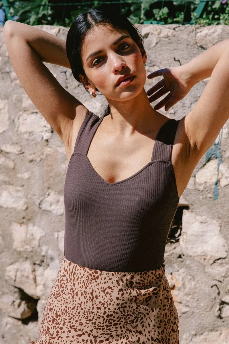 Avani Avani Damen vegan Bodysuit Alysse Brown, Braun, – Produktbild 1 von 2