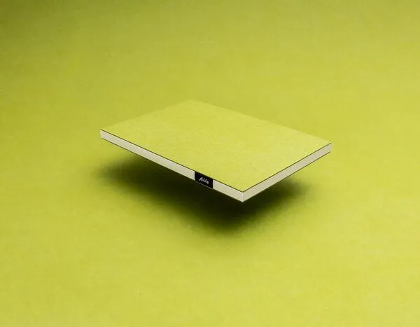 tyyp tyyp Notizbuch A5 blanko – Hardcover aus Recyclingkarton, 180°-Aufschlag – vegan & handgefertigt, Grün, – Produktbild 1 von 3