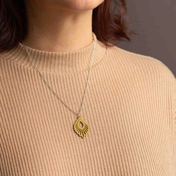 feinformart feinformart Kette mit Holzanhänger 'Mindful', Senfgelb (gelb), – Produktbild 2 von 4