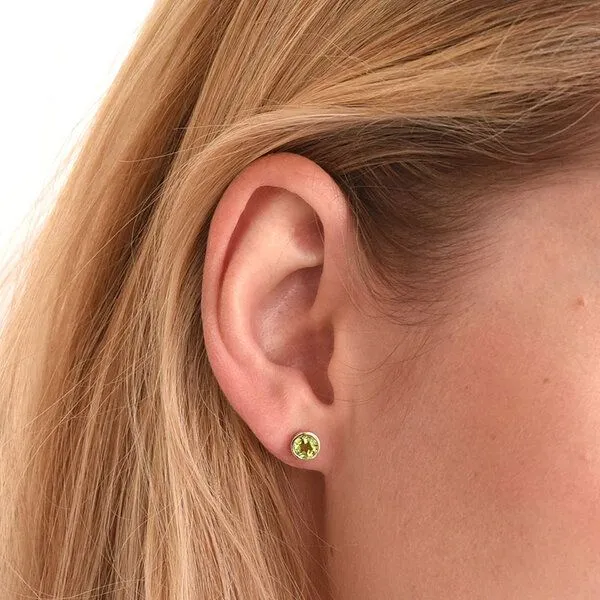 Eppi Eppi Silberne Ohrstecker mit Olivinen in Bezelfassung Wetty, Rosa, – Produktbild 4 von 4
