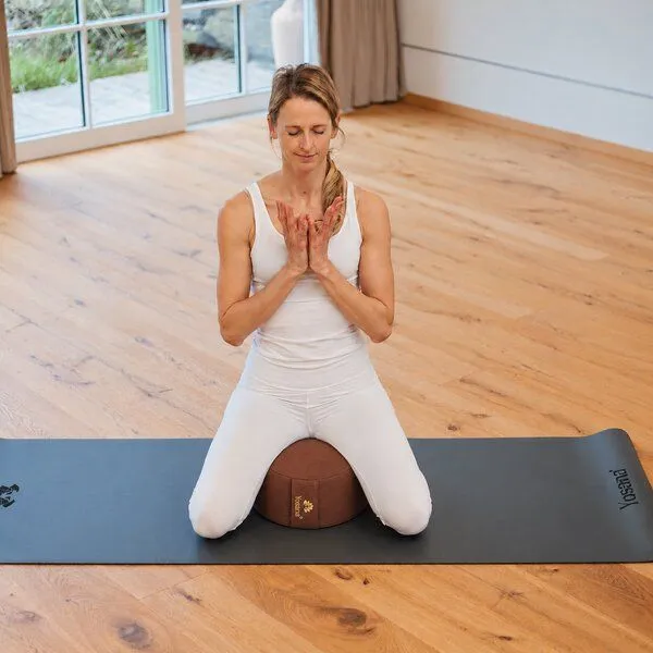Yosana Yosana Yogakissen rund, Meditationskissen 30x15cm, Erdbraun, – Produktbild 4 von 8