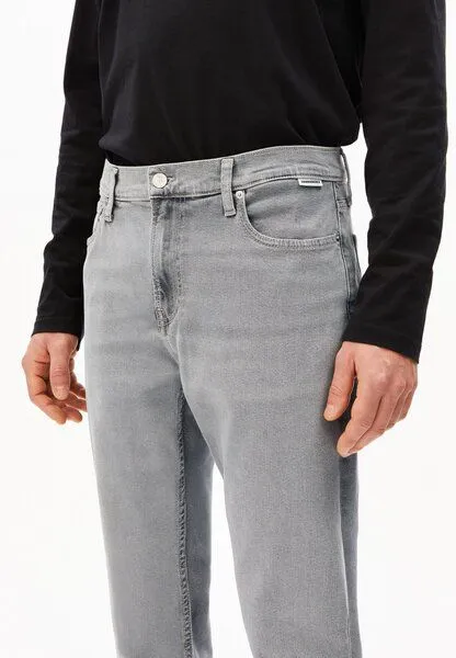 ARMEDANGELS ARMEDANGELS AARJO TARPA Herren Tapered Jeans recycelter Baumwoll Mix Comfort Stretch, Mauna, – Produktbild 2 von 3