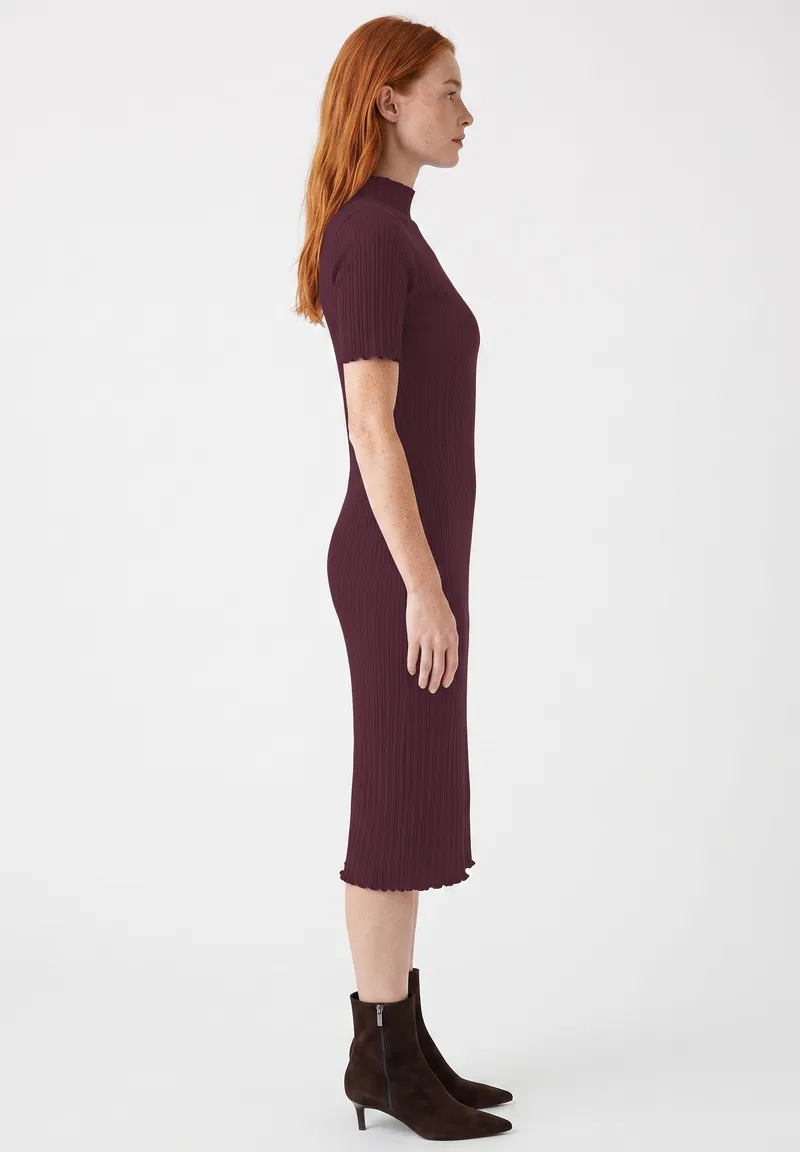 ORGANICATION ORGANICATION Damen vegan Kleid Aus Geripptem Strick Dunkelweinrot, Rot, – Produktbild 1 von 2