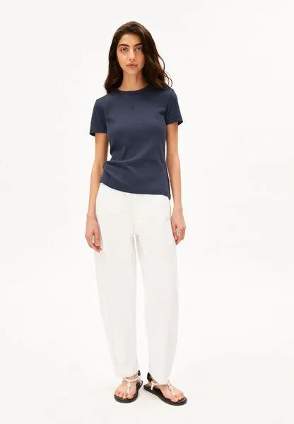 ARMEDANGELS ARMEDANGELS GMT DYE RIB Damen Ripp-T-Shirt aus Bio-Baumwoll Mix, Tinted navy, – Produktbild 4 von 4