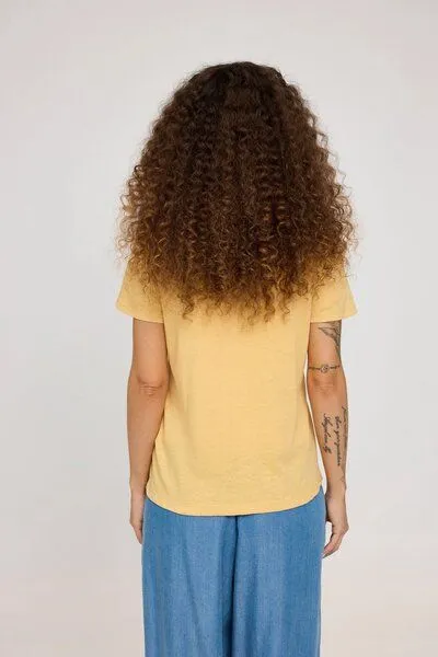 Mazine Mazine Linen-Mix Basic T-Shirt für Frauen - aus Biobaumwolle, Banana (gelb), – Produktbild 2 von 3