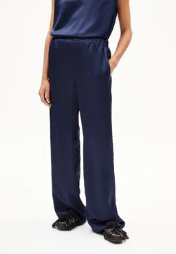 ARMEDANGELS ARMEDANGELS JONVAALIE NIALAA Damen Webhose aus Naia  Renew – Produktbild 1 von 1