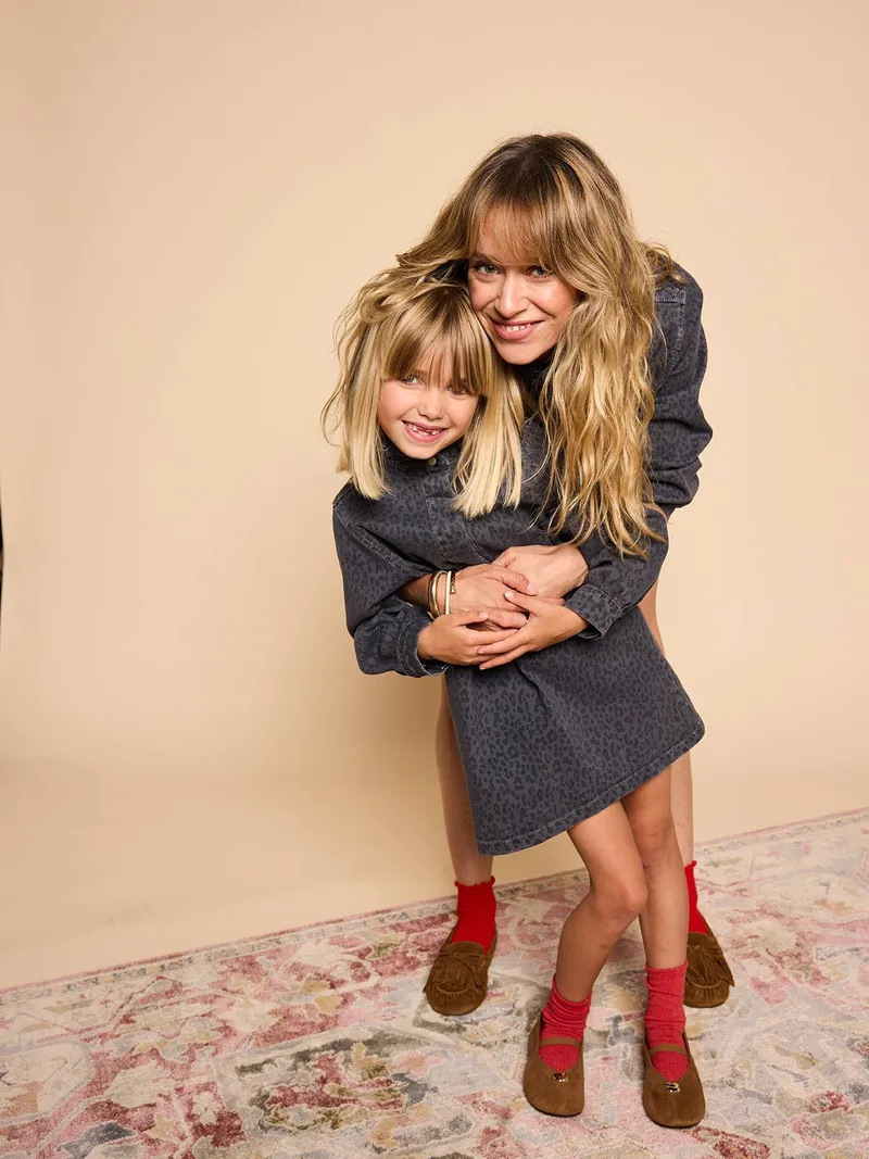 Envie De Fraise Mädchen Twill-Kleid mit Stehkragen ENVIE DE FRAISE Mama-Tochter-Capsule leo, Grau leo, – Produktbild 2 von 4