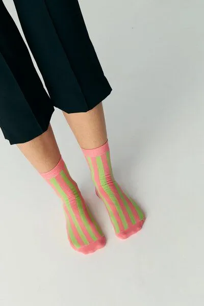 Jutelaune Jutelaune Stripe Socks - GRS und OEKO-TEX Zertifizierungen, Grün & pink, – Produktbild 1 von 2