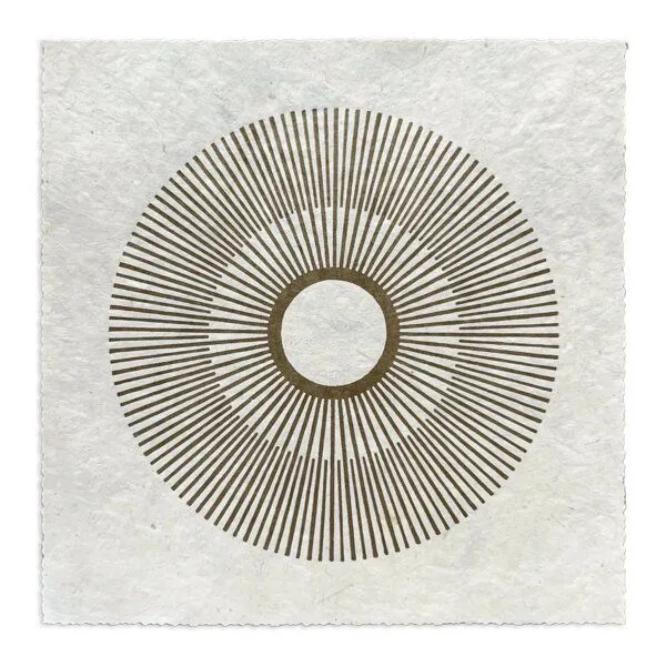 Veskor Cassiopeia Veskor Cassiopeia CENTRAL SUN INVERTED Sonnen Linoldruck | 22 × 22 cm | Gold auf Naturweiß – Produktbild 1 von 4