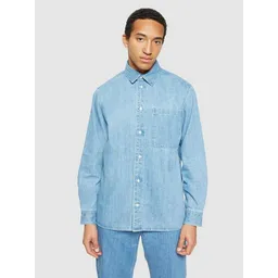KnowledgeCotton Apparel KnowledgeCotton Apparel Jeanshemd LOOSE DENIM 2.0 aus Bio-Baumwolle – Produktbild 1 von 1