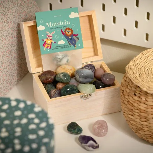 Ideenverlag Hamburg Ideenverlag Hamburg Glückssteine „Mut“ | Nachhaltiges Geschenk & Mutmacher für Kinder als Lernbegleiter oder Motivation – Produktbild 2 von 4