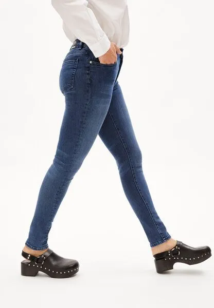 ARMEDANGELS ARMEDANGELS TILLAA - Damen Jeans Skinny Leg Mid Waist Bio-Baumwoll Mix X-Stretch, Stone wash, – Produktbild 4 von 5