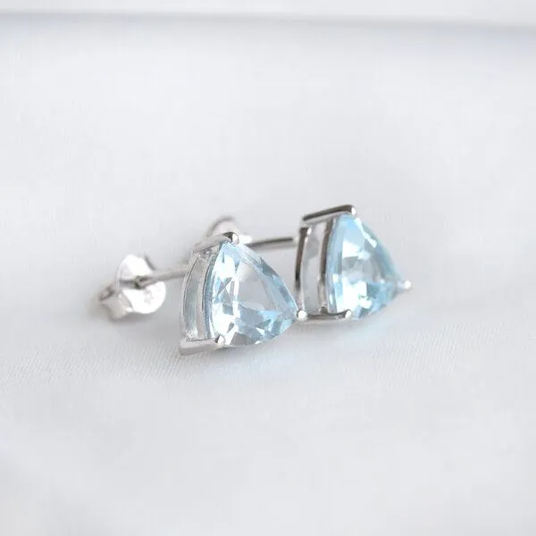 Eppi Eppi Silberne Ohrringe mit himmlisch blauen Topasen Nellie, Gelb, – Produktbild 2 von 3
