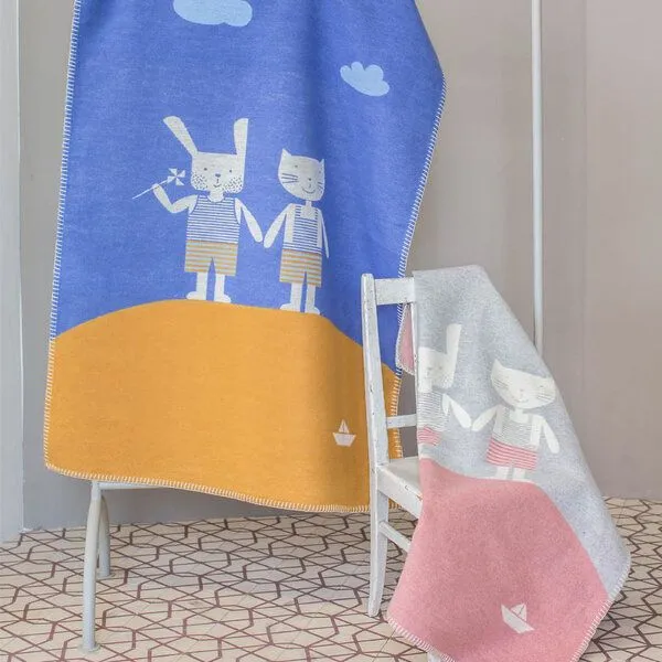 david fussenegger david fussenegger Babydecke 75 x 100, Hase & Katze, Blau-gelb, – Produktbild 2 von 4