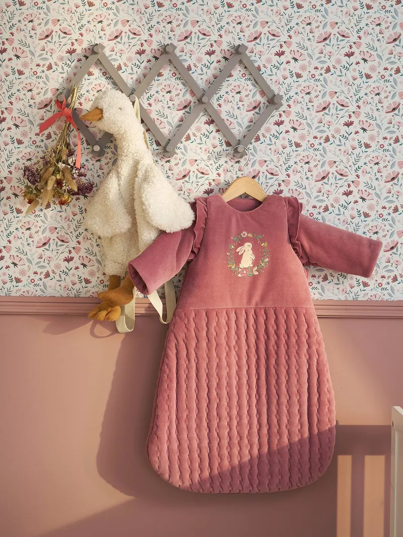 Vertbaudet Baby Winterschlafsack VERZAUBERTER HASE mit abnehmbaren Ärmeln mitwachsend TOG 3, Altrosa, – Produktbild 3 von 4