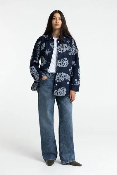 Kings Of Indigo Kings Of Indigo JOAN Low Rise Loose Ceky Blue Worn – Produktbild 4 von 8