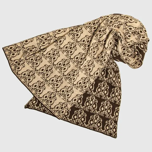 LANARTO slow fashion LANARTO slow fashion Schal „Erdmännchen“ aus Merinowolle Extrasoft, Braun, – Produktbild 1 von 3