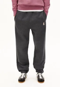 ARMEDANGELS ARMEDANGELS ICONIC Å BAASTI Herren Sweathose aus Bio-Baumwolle – Produktbild 1 von 1
