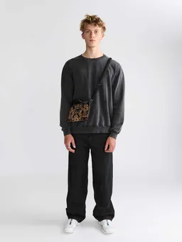Yahmo Yahmo Herren vegan Sweatshirt Egon Faded Schwarz – Produktbild 1 von 1