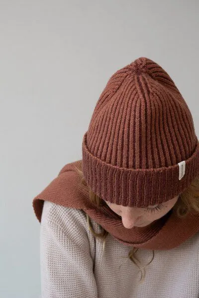 TIRALAHILACHA TIRALAHILACHA Tao chunky wool beanie in two-tone Women, Rot, – Produktbild 3 von 4
