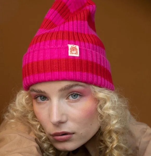 Kiwistories Kiwistories Strickmütze aus 100% Merinowolle, Rot, – Produktbild 3 von 3