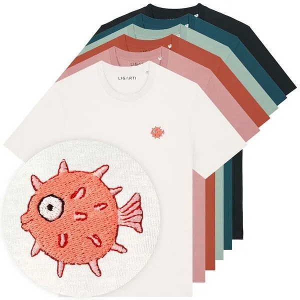 LIGARTI Besticktes T-Shirt – Kurt der Kugelfisch – LIGARTI Tiermanufaktur, Petrol, – Produktbild 2 von 4
