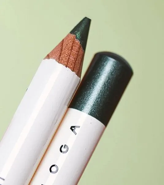 Uoga Uoga Uoga Uoga Eyeliner Pencil vegan, 853 crocodile - smaragd, – Produktbild 4 von 4