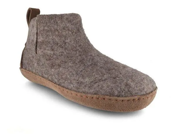 WoolFit WoolFit Yeti Filzboots hohe Hausschuhe mit Ledersohle, handgefilzt aus 100% Wolle, Steingrau, – Produktbild 1 von 4