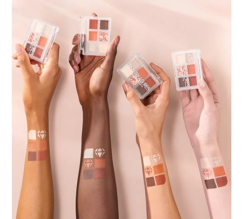 Catrice Lidschatten-Palette TINY TREASURES EYESHADOW PALETTE, Matt, schimmernd und metallisch, kompakt und reisefreundlich, vegan., Orange, – Produktbild 4 von 5