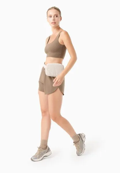 ORGANICATION ORGANICATION SELENNA | Shorts aus recyceltem Polyamid, Gravel, – Produktbild 1 von 4