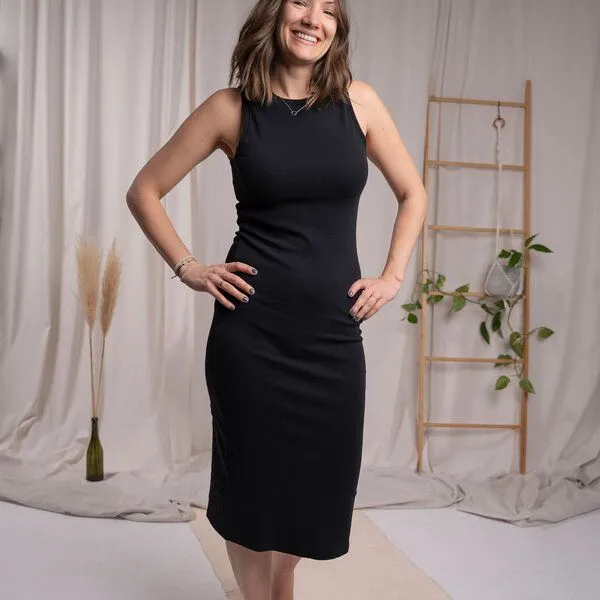 Vresh Clothing Vresh Clothing Violetta - Rib Kleid aus Biobaumwolle, Schwarz, – Produktbild 1 von 2