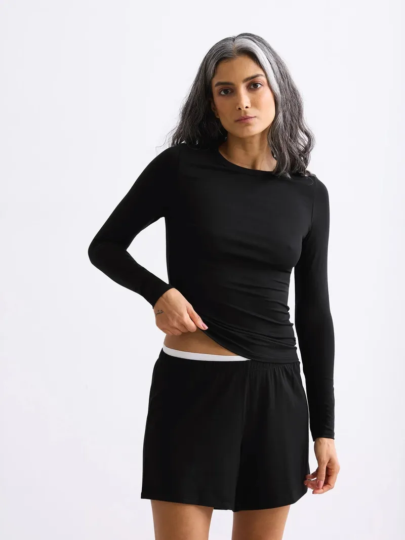 erlich textil erlich textil Light Touch schmales Langarmshirt aus weichem Modal, made in Europe, Schwarz, – Produktbild 1 von 6