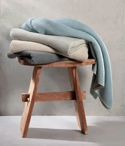 biederlack biederlack Wohndecke "Light Wool" 100 % Wolle ( 90 % recycelt) – Produktbild 1 von 1