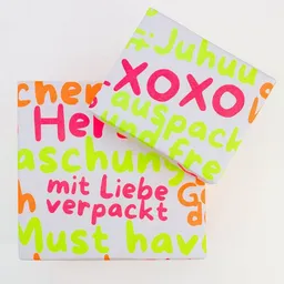 Bow & Hummingbird Bow & Hummingbird Geschenkpapier "Mit Liebe verpackt" aus Recyclingpapier – Produktbild 1 von 1