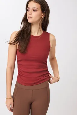 mandala Mandala Side Ruffled Rib Top – Produktbild 1 von 1