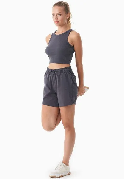 ORGANICATION ORGANICATION SONNIA | Cropped Rib Top aus Bio-Baumwolle, Shadow, – Produktbild 2 von 4