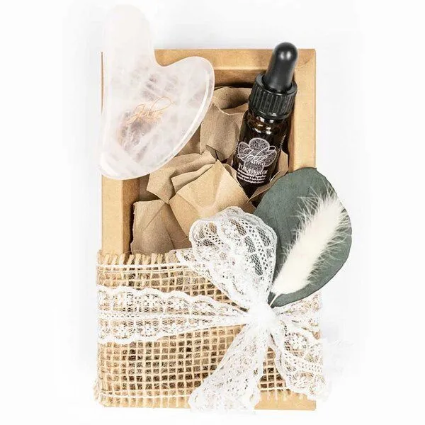 Jolie au naturel Jolie au naturel Gua Sha Stein Rosenquarz I Hyaluron Serum I vegan I Vitamin C I Bestseller – Produktbild 1 von 2