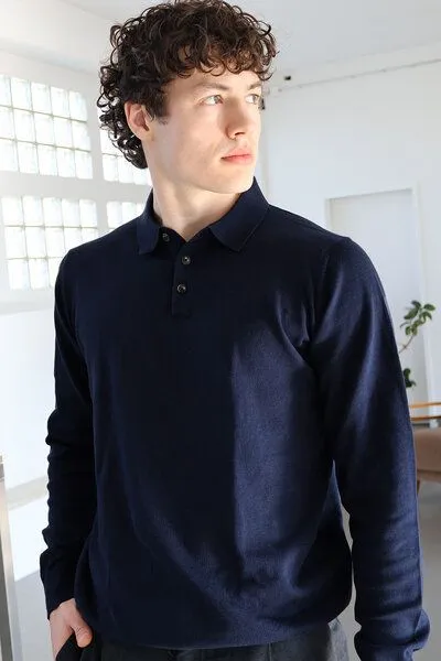 Kultgut Kultgut Fühl dich wohl- Weicher Strickpullover mit geknöpftem Kragen /100% Biobaumwolle, Dunkelblau, – Produktbild 2 von 4