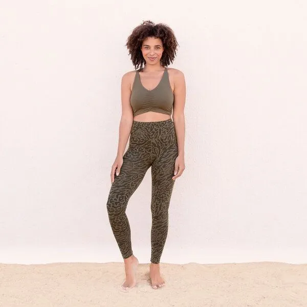 Jaya Jaya LEONA - Damen - High-Rise Leggings mit Allover-Leopard-Print aus weichem TENCEL Lyocell/Biobaumwoll-Mix mit doppelter Taillenpartie, Olive/grün, – Produktbild 1 von 2