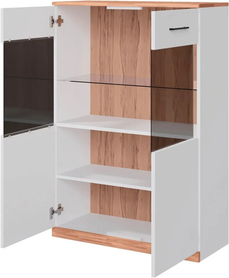 OTTO home Vitrine Ribe, 125 cm hoch, Fronten Massivholz, 4 breite Fächer Korpus Holzwerkstoff, 2Türen mit Glaseinsatz, einlegeboden verstellbar, Weiß, – Produktbild 3 von 5