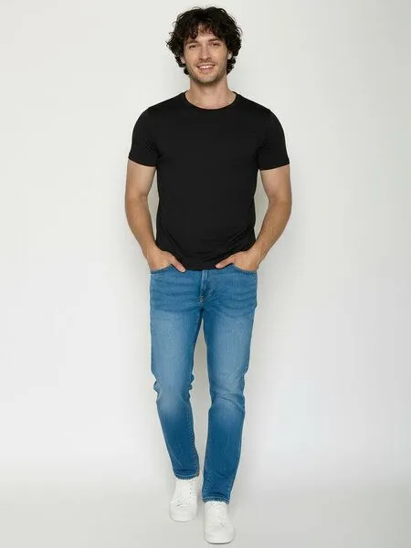 GreenBomb GREENBOMB Basic Guide - Sportliches T-Shirt aus Bio-Baumwolle / GOTS / Fair & Vegan, Schwarz (black), – Produktbild 3 von 4